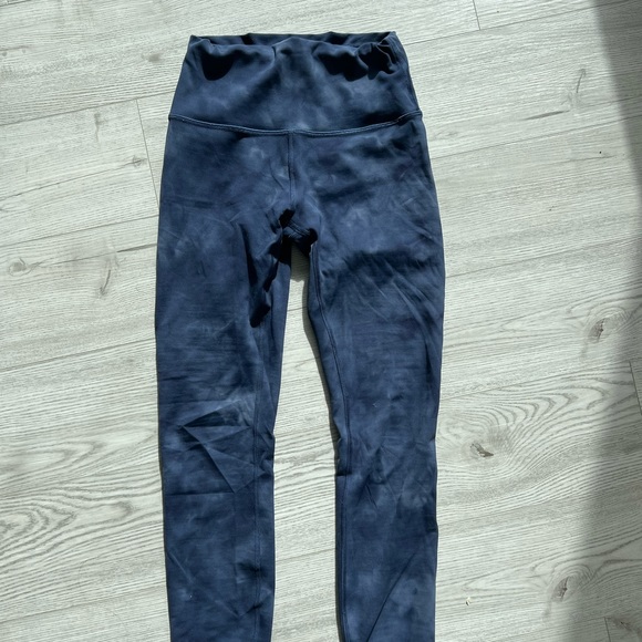 Lulu blue tie dye wunder unders. Size 4. - Picture 1 of 3